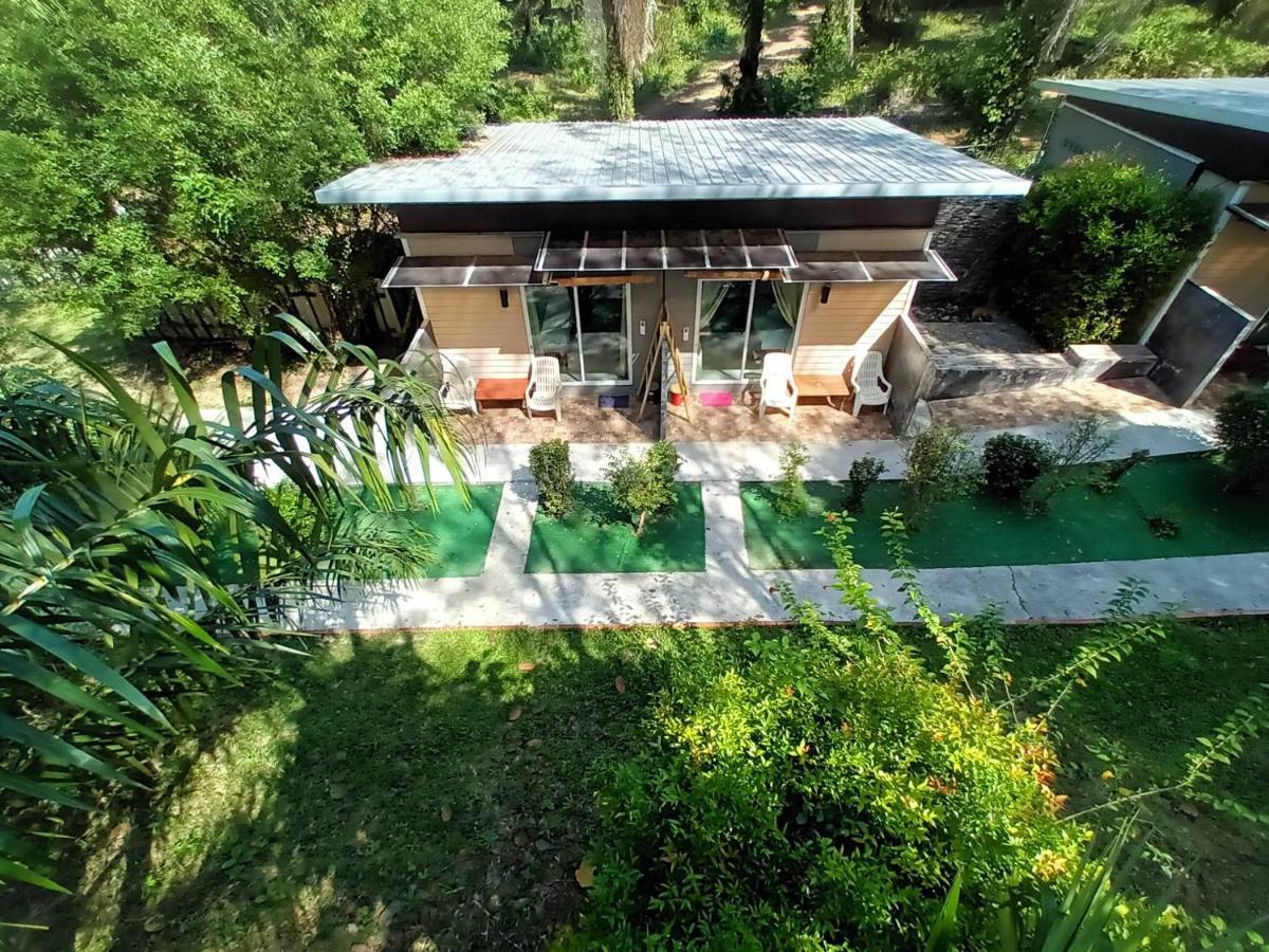 Baan Khao Mai Kaew Lanta Village Koh Lanta Luaran gambar